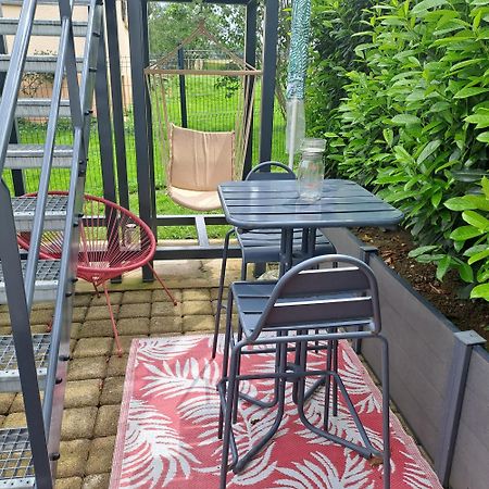 Studio Cosy Spacieux Lumineux Avec Terrasse Vezelois المظهر الخارجي الصورة
