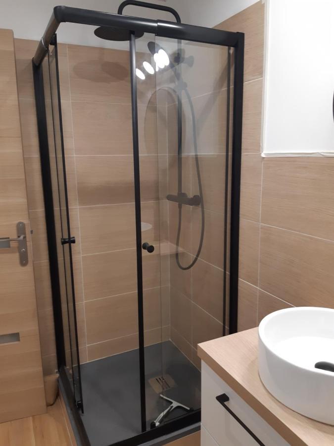Studio Cosy Spacieux Lumineux Avec Terrasse Vezelois المظهر الخارجي الصورة