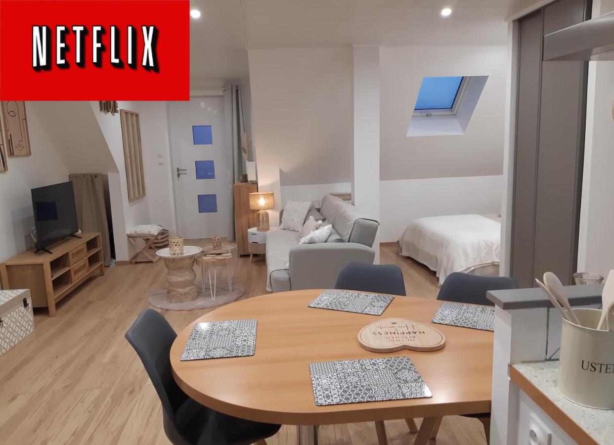 Studio Cosy Spacieux Lumineux Avec Terrasse Vezelois المظهر الخارجي الصورة